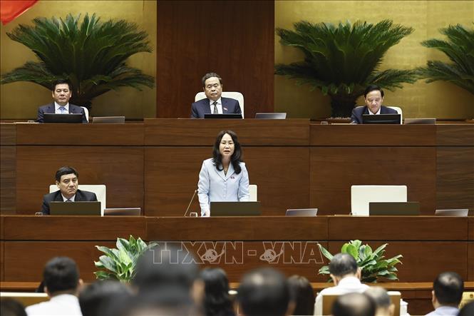Bộ trưởng Bộ Văn hóa, Thể thao và Du lịch Lâm Thị Phương Thanh phát biểu giải trình, làm rõ một số vấn đề đại biểu Quốc hội nêu. Ảnh: Doãn Tấn - TTXVN