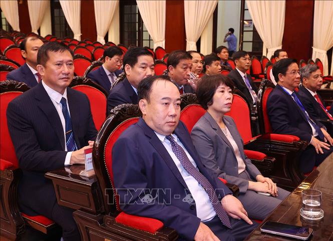 Các học viên là Ủy viên Ban Chấp hành Trung ương Đảng khóa XIV dự Lễ bế giảng. Ảnh: Văn Điệp – TTXVN
