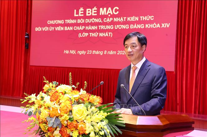 Ủy viên Bộ Chính trị, Bí thư Trung ương Đảng, Trưởng Ban Tổ chức Trung ương Nguyễn Duy Ngọc phát biểu bế mạc. Ảnh: Văn Điệp – TTXVN