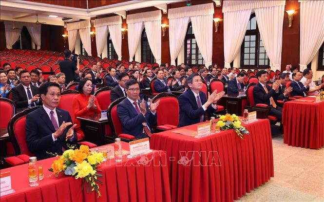 Các đại biểu và học viên là Ủy viên Ban Chấp hành Trung ương Đảng khóa XIV dự Lễ bế giảng. Ảnh: Văn Điệp – TTXVN
