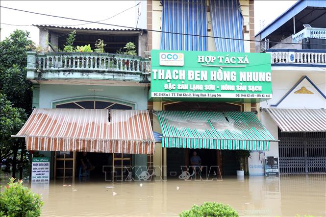 Hơn 1.200 nhà dân xã Thất Khê, tỉnh Lạng Sơn bị ngập do ảnh hưởng của mưa bão số 4. Ảnh: Văn Đạt - TTXVN