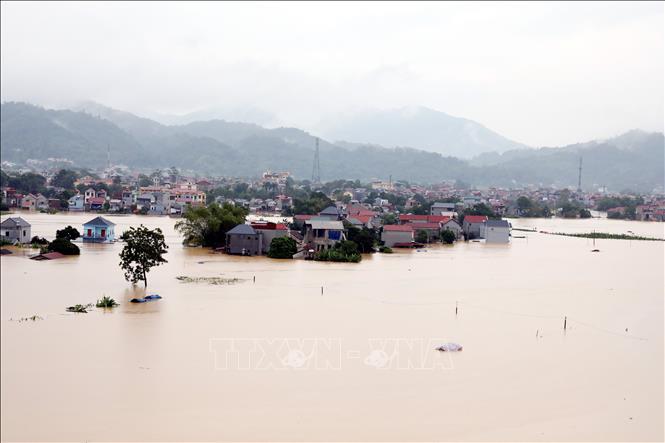 Nhiều khu dân cư tại xã Tràng Định, tỉnh Lạng Sơn chìm trong biển nước. Ảnh: Văn Đạt - TTXVN