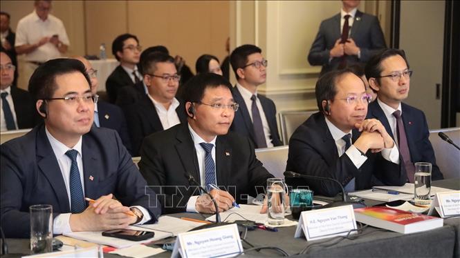 Phó Thủ tướng Nguyễn Văn Thắng và các thành viên đoàn công tác tại phiên khai mạc Chương trình Lãnh đạo Việt Nam (VLP) 2026. Ảnh: Thanh Tuấn - Phóng viên TTXVN tại Mỹ