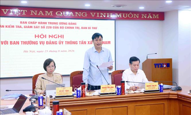 Đồng chí Nguyễn Hữu Đông, Ủy viên Trung ương Đảng, Ủy viên Ban Thường vụ Đảng ủy Quốc hội, Chủ nhiệm Ủy ban Công tác đại biểu của Quốc hội, Phó Trưởng ban Tổ chức Trung ương phát biểu. Ảnh: Phạm Kiên - TTXVN