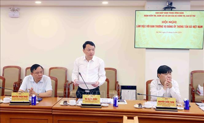 Đồng chí Đỗ Mạnh Chiến, Ủy viên Ban Thường vụ Đảng ủy, Trưởng Ban Tổ chức - Cán bộ TTXVN phát biểu. Ảnh: Phạm Kiên - TTXVN