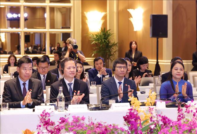 Đại biểu cấp cao Đảng Cộng sản Việt Nam dự Đối thoại Chiến lược Việt Nam - Singapore lần thứ nhất. Ảnh: Phương Hoa - TTXVN