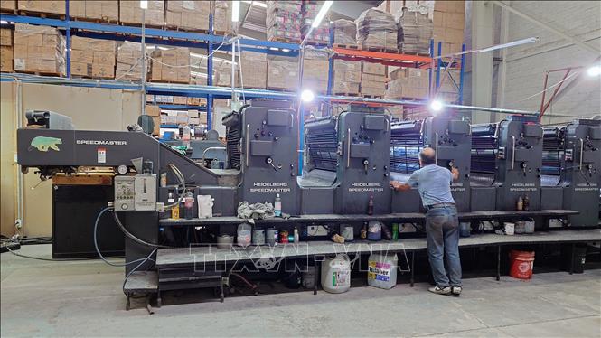 Phân xưởng off-set nhà in RH Impresores, một trong những khách hàng sử dụng công nghệ AI trong quản lý in ấn của Primero. Ảnh: Phi Hùng - PV TTXVN tại Mexico