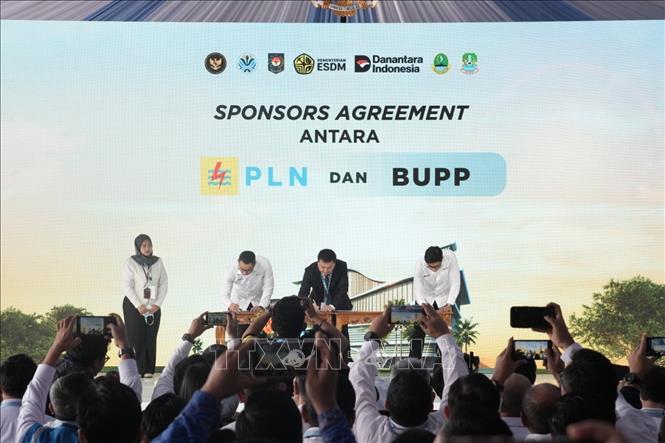 Danantara ký Thỏa thuận mua bán điện từ dự án với Tập đoàn Điện lực quốc gia Indonesia. Ảnh: Đỗ Quyên – PV TTXVN tại Indonesia