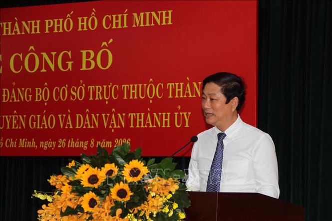 Đồng chí Võ Văn Minh, Chủ tịch HĐND Thành phố, Bí thư Đảng ủy HĐND Thành phố Hồ Chí Minh, phát biểu tại hội nghị. Ảnh: Thanh Vũ - TTXVN