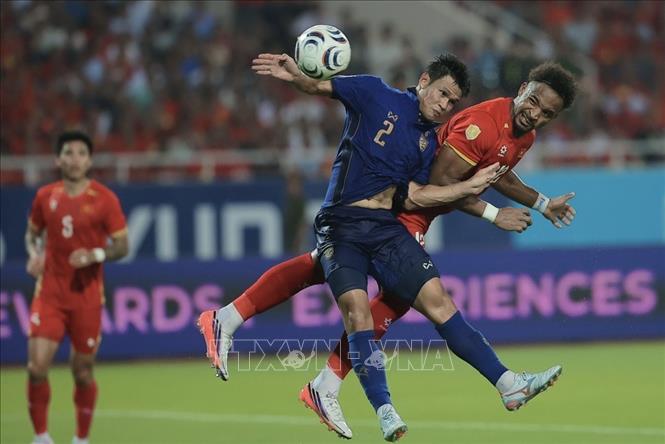 Xuân Son cùng các đồng đội đã vượt qua một trận đấu vô cùng vất vả để bảo vệ thành công ngôi vô địch. Ảnh: Minh Quyết - TTXVN
