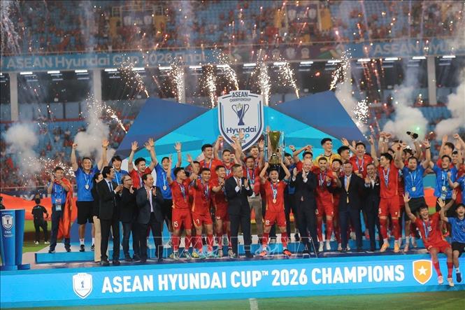 Đội tuyển Việt Nam hân hoan trong niềm vui vô địch ASEAN Cup 2026. Ảnh: Minh Quyết - TTXVN