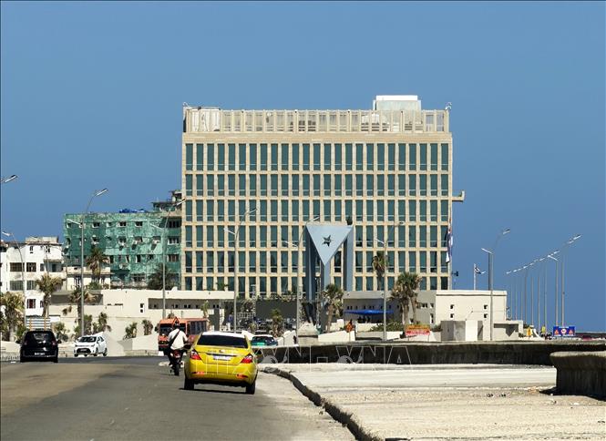 Tòa nhà Đại sứ quán Mỹ tại thủ đô La Habana (Cuba) ngày 26/6/2026. Ảnh: Ngọc Duy - PV TTXVN tại Cuba