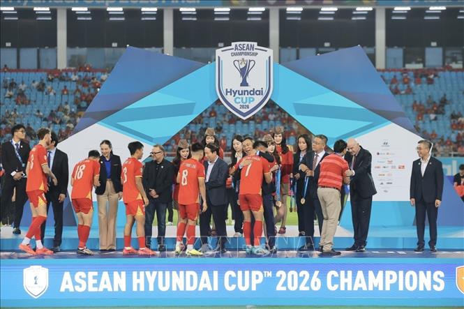 Đội tuyển Việt Nam bảo vệ thành công ngôi vô địch ASEAN Cup. Ảnh: Minh Quyết - TTXVN