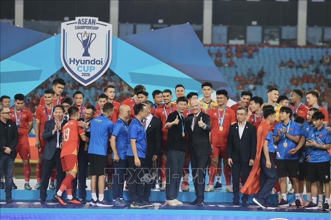 Đội tuyển Việt Nam bảo vệ thành công ngôi vô địch ASEAN Cup. Ảnh: Minh Quyết - TTXVN