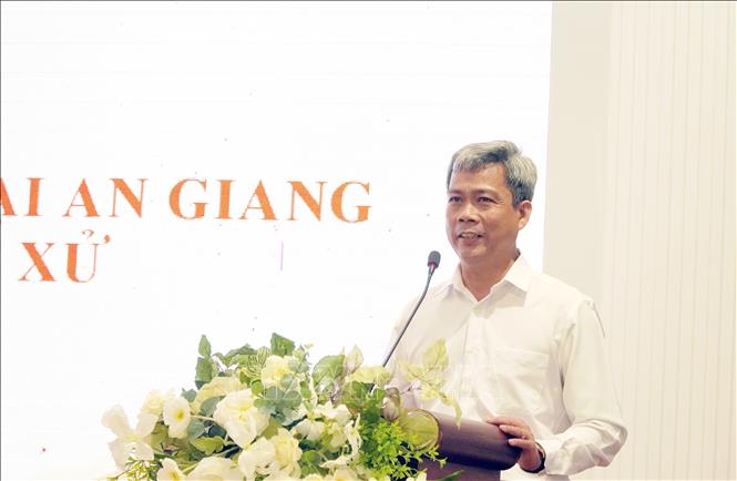 Chánh án Tòa án nhân dân tỉnh An Giang Thái Rết phát biểu kết luận Hội nghị. Ảnh: Văn Sĩ - TTXVN
