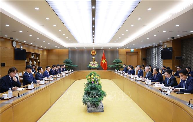 Prime Minister urges Samsung to partner in enhancing technological ...