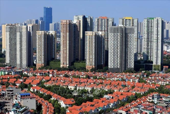 Tổ chức không gian dân cư và đô thị cần đi cùng hạ tầng, quy hoạch và sử dụng đất hiệu quả. Trong ảnh: Một góc khu đô thị mới phía Tây Hà Nội. Ảnh: Tuấn Anh - TTXVN