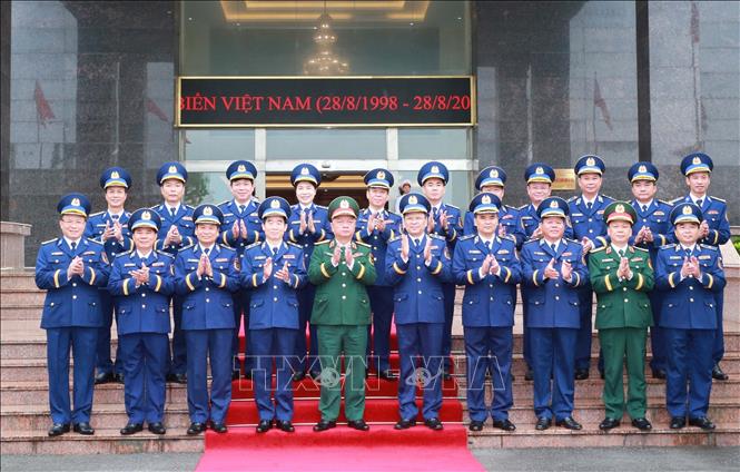 Thượng tướng Nguyễn Quang Ngọc, Ủy viên Trung ương Đảng, Thứ trưởng Bộ Quốc phòng cùng đại diện lãnh đạo nhiều cơ quan, đơn vị thuộc Bộ Quốc phòng đến dự. Ảnh: Trọng Đức - TTXVN