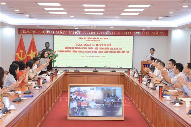Đại biểu tham dự toạ đàm. Ảnh: Minh Quyết - TTXVN
