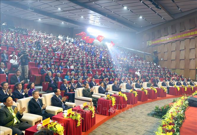 Tổng Bí thư, Chủ tịch nước Tô Lâm và các đại biểu dự Lễ công bố Nghị quyết của Quốc hội về việc thành lập thành phố Quảng Ninh và đón nhận Huân chương Lao động hạng Nhất. Ảnh: Thống Nhất – TTXVN
