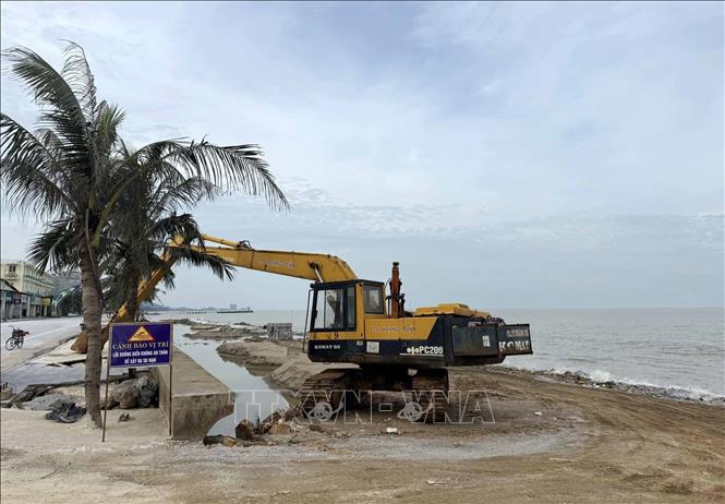 Khó khăn lớn nhất trong quá trình triển khai dự án là nguồn cung tại các mỏ đá tại các khu vực lân cận không đủ khả năng đáp ứng. Ảnh: Việt Hoàng - TTXVN