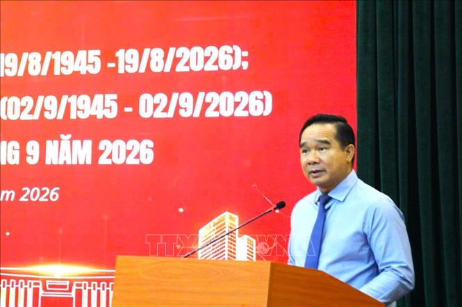 Đồng chí Nguyễn Văn Được, Ủy viên Trung ương Đảng, Bí thư Đảng ủy, Chủ tịch UBND TP. Hồ Chí Minh, phát biểu tại lễ trao Huy hiệu Đảng. Ảnh: Liên Sơn - TTXVN