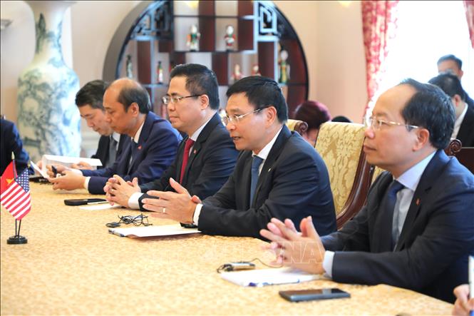Phó Thủ tướng Chính phủ Nguyễn Văn Thắng tại buổi làm việc với Thứ trưởng Ngoại giao Hoa Kỳ phụ trách kinh tế Jacob Helberg ngày 27/8/2026. Ảnh: Ngọc Quang – PV TTXVN tại Mỹ
