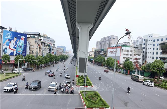 Nút giao đường Trường Chinh - Giải Phóng không còn cảnh phải đợi 4 đến 5 lượt đèn đỏ mới đi được. Ảnh: Quốc Khánh - TTXVN