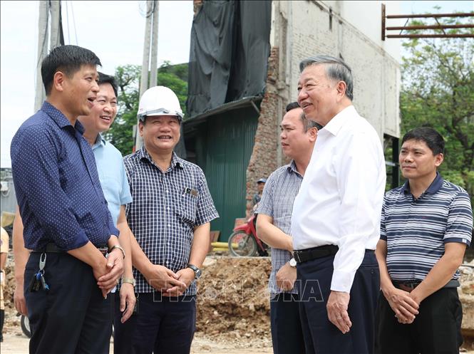Tổng Bí thư, Chủ tịch nước Tô Lâm kiểm tra thực địa Dự án đầu tư xây dựng đường Vành đai 1 (đoạn Hoàng Cầu - Voi Phục). Ảnh: Thống Nhất – TTXVN