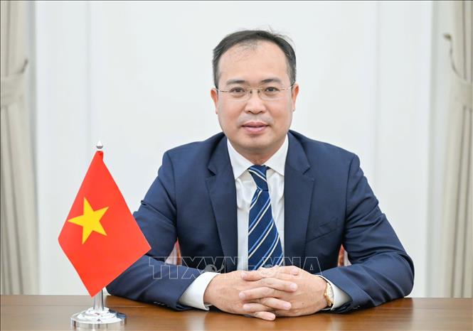 Đại sứ Đặc mệnh Toàn quyền nước Cộng hoà XHCN Việt Nam tại Kyrgyzstan, thường trú tại Kazakhstan Nguyễn Thành Lê. Ảnh: TTXVN phát
