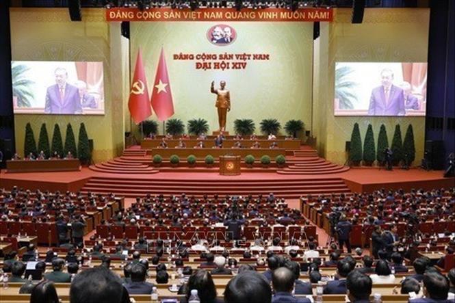 Đại hội đại biểu toàn quốc lần thứ XIV của Đảng Cộng sản Việt Nam diễn ra từ ngày 19 đến 23/1/2026, tại Thủ đô Hà Nội. Tham dự đại hội có 1.586 đại biểu chính thức, đại diện cho hơn 5,6 triệu đảng viên toàn quốc. Đại hội mang ý nghĩa trọng đại mở ra kỷ nguyên mới - kỷ nguyên vươn mình của dân tộc Việt Nam, đánh giá kết quả thực hiện Nghị quyết Đại hội XIII và 40 năm đổi mới đất nước, định ra các mục tiêu chiến lược phát triển đất nước giai đoạn 2026 - 2030. Ảnh: TTXVN