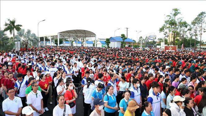 Đông đảo người dân tham gia sự kiện. Ảnh: Ánh Tuyết - TTXVN
