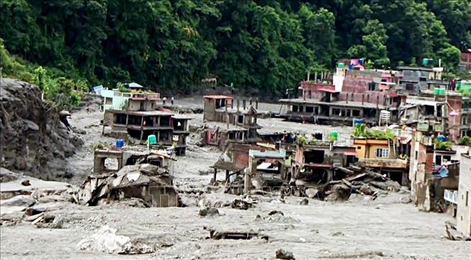 Thiệt hại sau lũ quét tại Kathmandu, Nepal. Ảnh: ANI/TTXVN phát