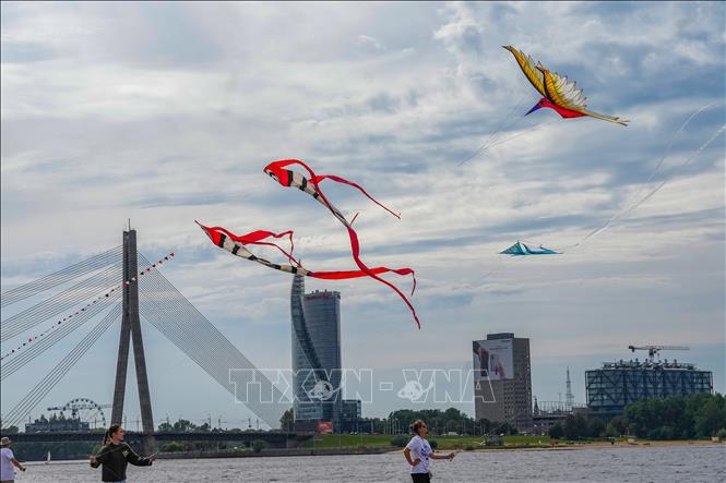Lễ hội Thả diều quốc tế ở Riga, Latvia ngày 29/8/2026. Ảnh: THX/TTXVN phát