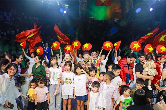 The program has won the audience's affection. VNA Photo: Khánh Hòa