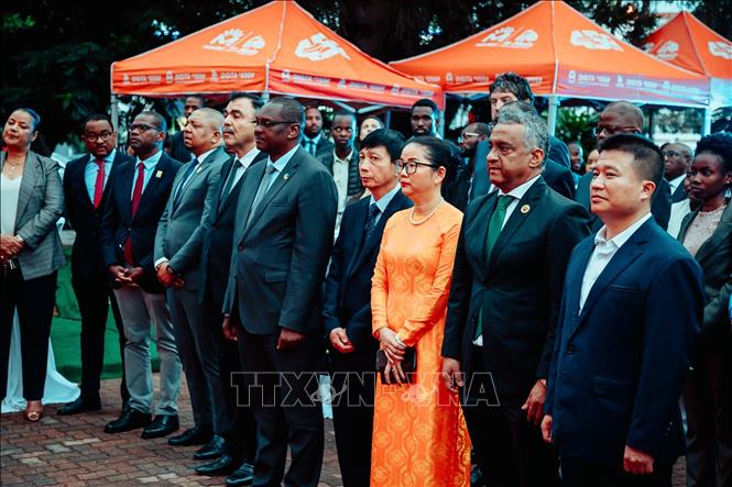 Đông đảo đại biểu, khách mời và đại diện các đoàn ngoại giao tham dự Lễ kỷ niệm. Ảnh: TTXVN phát
