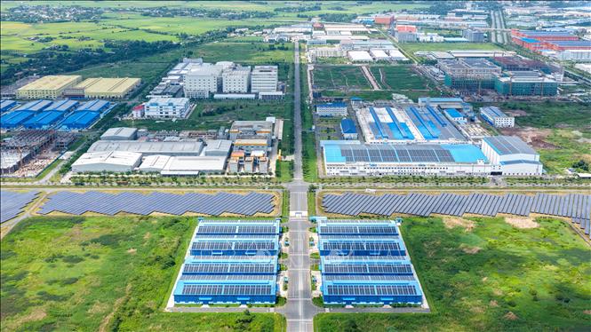 Khu công nghiệp Thành Thành Công, phường Trảng Bàng, tỉnh Tây Ninh, nơi tập trung nhiều dự án đầu tư nước ngoài, góp phần tạo động lực phát triển công nghiệp xanh của Tây Ninh. Ảnh: Minh Phú - TTXVN 