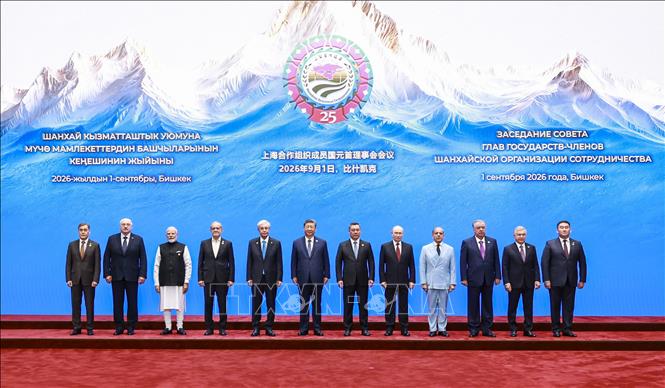 Các đại biểu chụp ảnh chung tại Hội nghị thượng đỉnh SCO ở thủ đô Bishkek, Kyrgyzstan ngày 1/9/2026. Ảnh: THX/TTXVN phát