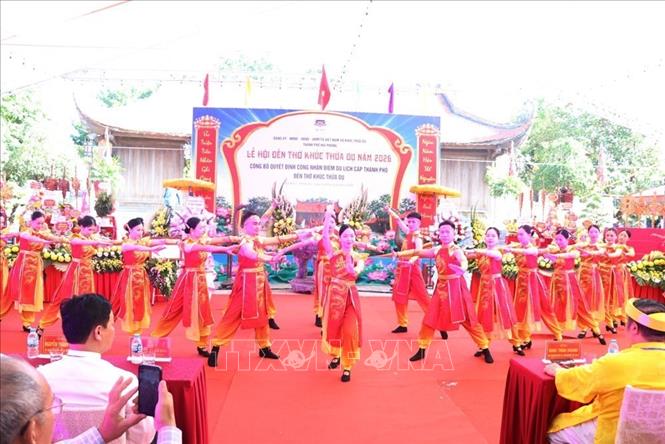 Chương trình nghệ thuật tại lễ hội. Ảnh: Mạnh Minh – TTXVN