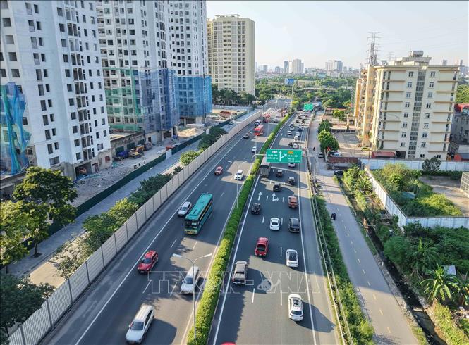 Lượng phương tiện đổ về Hà Nội từ hướng cao tốc Pháp Vân - Cầu Giẽ tăng đột biến trong chiều 2/9 (ảnh chụp lúc 16h20'). Ảnh: Hoàng Hiếu - TTXVN