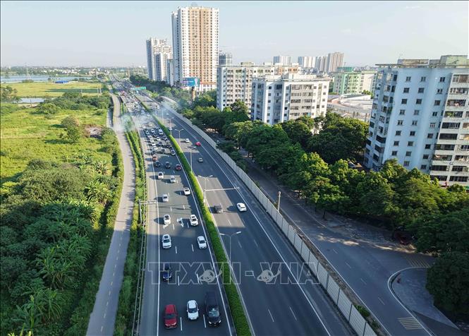 Lượng phương tiện đổ về Hà Nội từ hướng cao tốc Pháp Vân - Cầu Giẽ tăng đột biến trong chiều 2/9 (ảnh chụp lúc 16h20'). Ảnh: Hoàng Hiếu - TTXVN