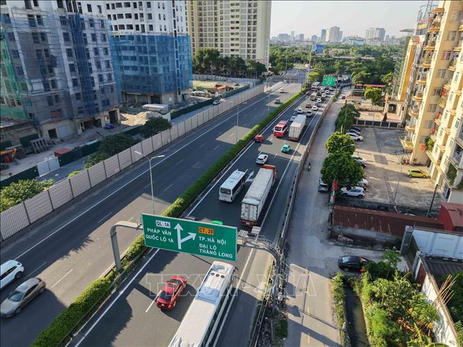 Lượng phương tiện đổ về Hà Nội từ hướng cao tốc Pháp Vân - Cầu Giẽ tăng đột biến trong chiều 2/9 (ảnh chụp lúc 16h20'). Ảnh: Hoàng Hiếu - TTXVN