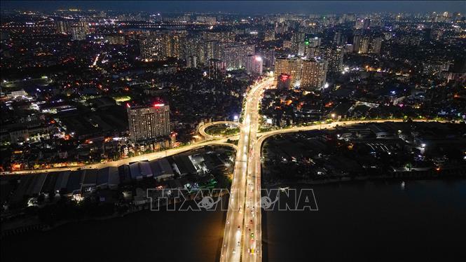Mật độ giao thông thông thoáng hướng cầu Vĩnh Tuy vào nội thành lúc chiều muộn ngày 2/9. Ảnh: Minh Quyết - TTXVN