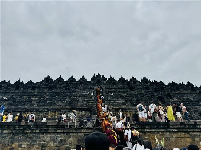 Quần thể đền Borobudur tại tỉnh Trung Java, một trong những di sản văn hóa nổi bật của Indonesia và được UNESCO công nhận là Di sản Thế giới từ năm 1991. Ảnh: Đỗ Quyên – PV TTXVN tại Indonesia