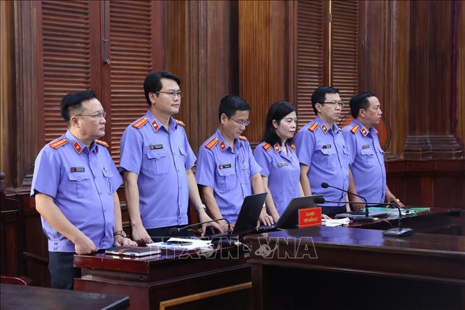 Đại diện Viện kiểm sát nhân dân TP. Hồ Chí Minh tại phiên tòa. Ảnh: Hồng Đạt - TTXVN