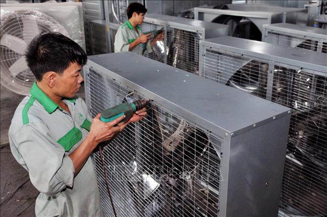 Sản phẩm quạt công nghiệp của Công ty TNHH Công nghiệp Nghệ Năng (Bình Dương cũ) cung cấp ra thị trường trong nước và xuất khẩu sang các nước Nhật Bản, Indonesia, Myanmar, Lào. Ảnh: An Hiếu - TTXVN