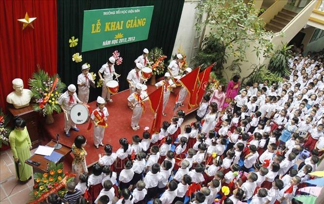 Lễ khai giảng năm học mới 2012-2013 tại Trường Tiểu học Điện Biên, quận Hoàn Kiếm (Hà Nội). Ảnh: Thanh Tùng-TTXVN