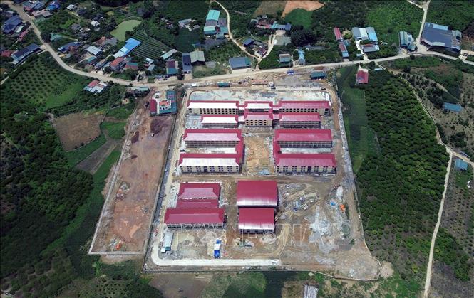 Trường Phổ thông nội trú liên cấp Tiểu học và THCS xã Lóng Phiêng (Sơn La) đã hoàn thành sau gần một năm thi công. Ảnh: Quang Quyết - TTXVN