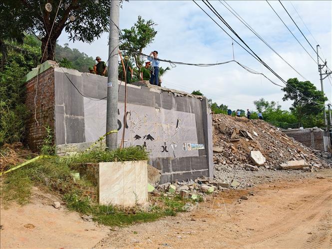 Hiện trường công trình SOLARA Đồng Đò sau khi nhiều hạng mục xây dựng vi phạm được phá dỡ. Ảnh: Trung Nguyên - TTXVN