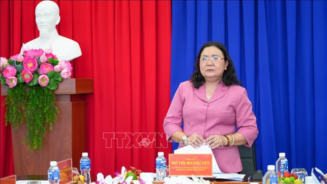 Ủy viên Trung ương Đảng, Phó Bí thư Thường trực Tỉnh ủy Tây Ninh Hồ Thị Hoàng Yến phát biểu. Ảnh: Minh Phú – TTXVN